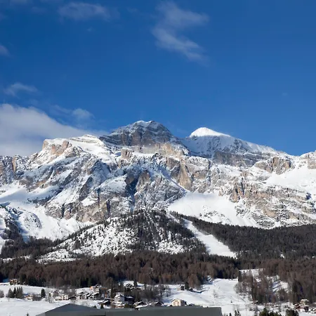 Grand Hotel Savoia Cortina D'Ampezzo, A Radisson Collection Hotel-3