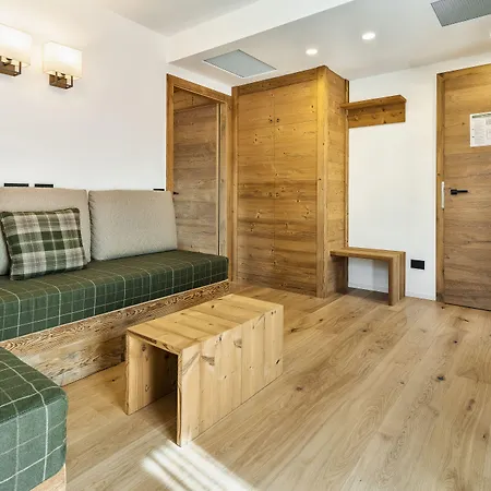 Camina Suite And Spa-3